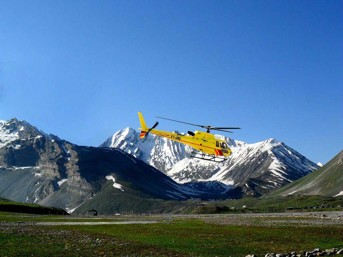 Helicopter to Amarnath Cave